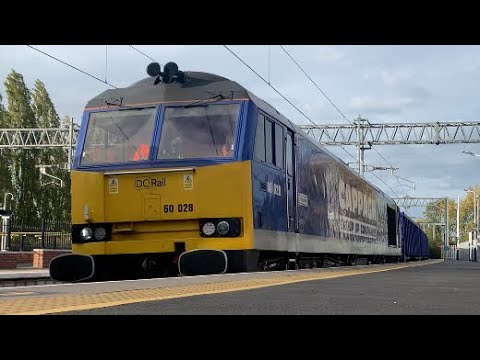 60028 passing Kettering with tones from a legend driver! 6Z44 Burton Ot W Yd- Willesden Dc Rail Sdgs