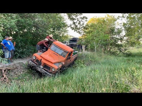 OLHA  A CURVA! OFFROAD 4x4! Bobeou escapou, Trilha Bataguassu 04-2020 Máquinas exigidas ao extremo!