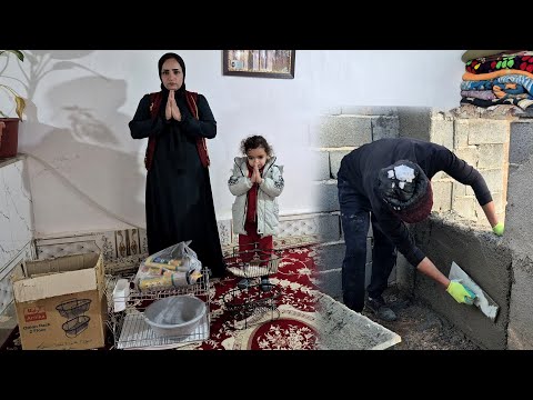 Viewers' help to Afsan Khanom and start building a shelter!