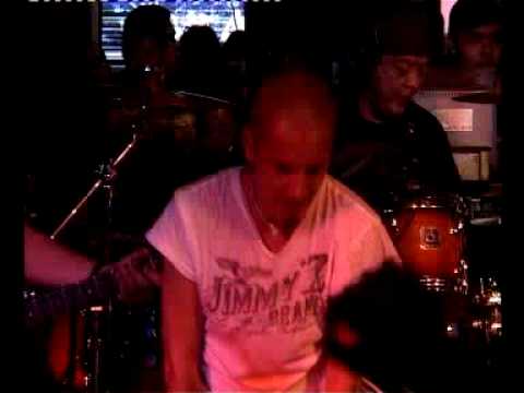 isi atau kulit-search (live)high quality audio