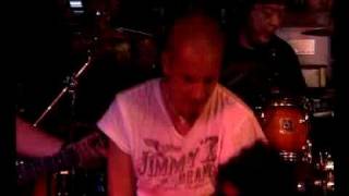 Download lagu isi atau kulit-search (live)high quality audio mp3