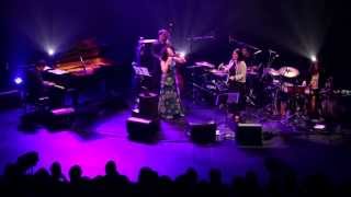 Paula Santoro e Mônica Salmaso - Léo (Milton Nascimento e Chico Buarque)