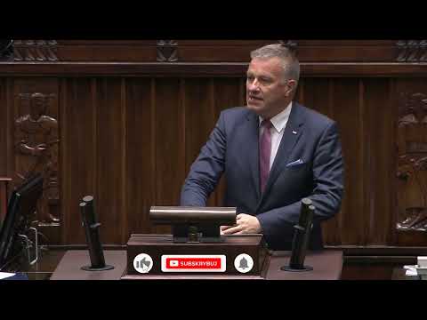 Grzegorz Woźniak pyta o liczbę wydawanych dokumentów