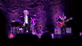 Lucinda Williams 2017-05-05 Tarrytown Music Hall &quot;2 Kool 2 Be 4-Gotten&quot;