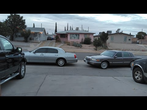 2006 Lincoln Town Car Signature walk around