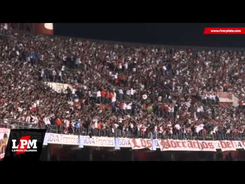 "Te alentaré donde sea - River vs Tigre - Torneo Inicial 2013" Barra: Los Borrachos del Tablón • Club: River Plate