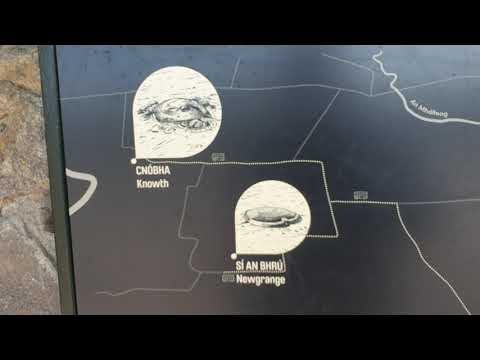 Brú na Bóinne Tour + Newgrange Chamber. A guided tour. How does it looks like.