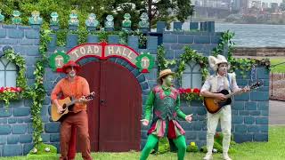 Wind in the Willows at Sydney Royal Botanic Gardens