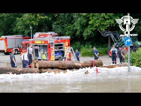 Die Hochwasser-Katastrophe Hilfe für Hochwassergebiete und die Menschen Dankeschön an alle Helfer