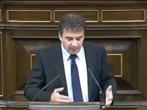 Bosch exhibeix l'estelada al Congrés: 'Aquesta és una bandera de tolerància i llibertat'