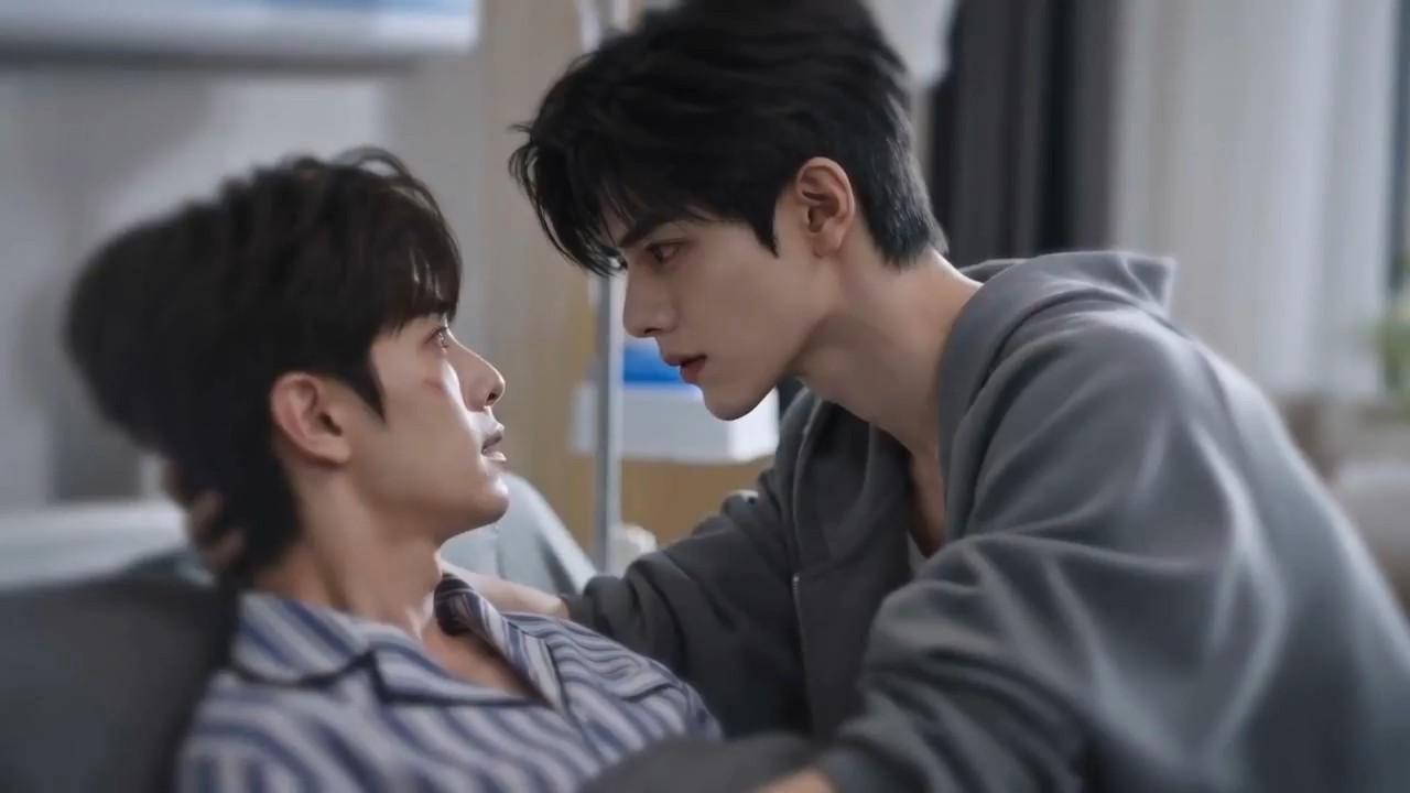 《愛慾難逃》雙男主！明明刻意疏遠剋制，心動和慾望卻怎麼也躲不開#愛慾難逃 #雙男主短劇 #純愛漫劇 #?