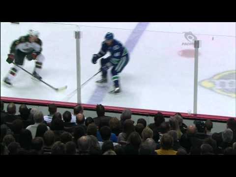 Canucks Vs Wild - Mason Raymond 1-0 Goal - 04.07.11 - HD
