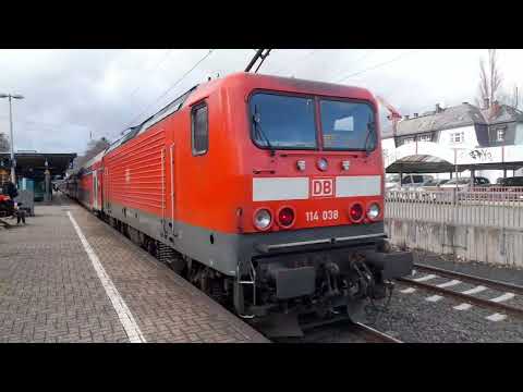 Züge in Hofheim am Taunus mit der Grünen ET423