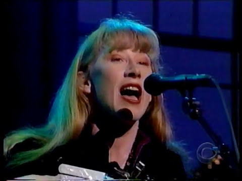 LOREENA MCKENNITT 🎤 The Mummers' Dance 🎶 (Live) 1998