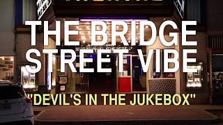 Devil&#39;s in the Jukebox (Ray Lamontagne) Live at Murray Hill Theatre - The Bridge Street Vibe