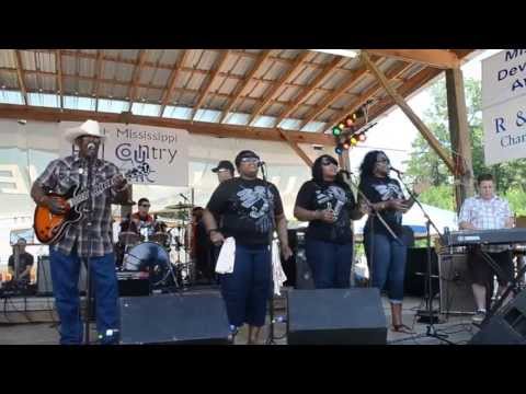 019 Rev  John Wilkins-Jesus Will Fix It-Live at Hill Country Picnic 2013