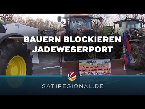 Bauern blockieren JadeWeserPort in Wilhelmshaven