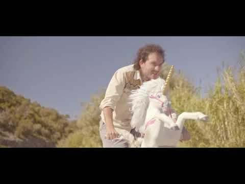 Mandibules trailer official (English) from Venice Film Festival