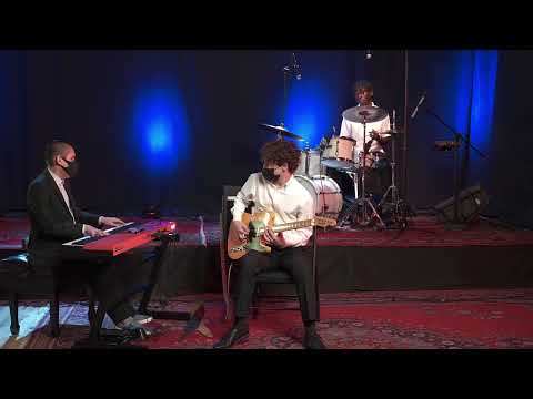 Zane Brennan | Back Up - Larry Young