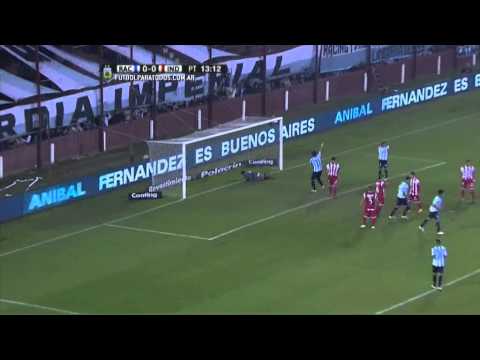 El ataque fue de Racing. Racing 0 - Independiente (N) 0. 32avos. Copa Argentina 2015. FPT.