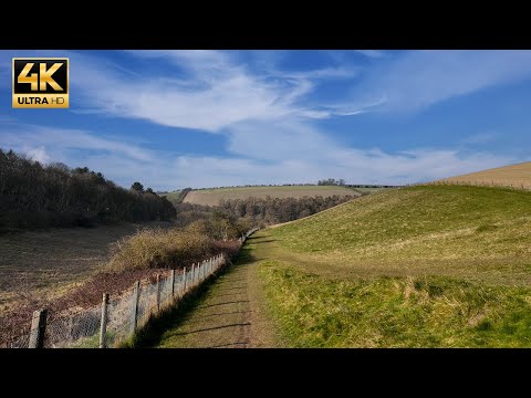 Springtime in the Valley on the Yorkshire Wolds Way | WEEDLEY SPRINGS, ENGLAND.