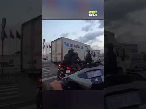 Thấy xe rẽ đột ngột, đang định hỏi thăm thì thấy cảnh này #64bitnews #tintuc #giaitri #tintuc247