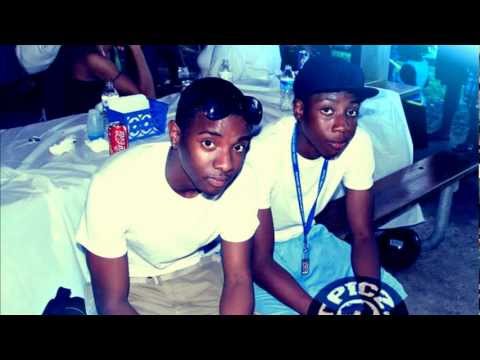 Em Aych - She Thirsty ft. Tumey Rich