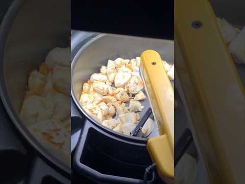 Robot Chefs Are Here! [Posha First Look] #shorts