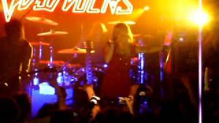 the veronicas: this is how it feels