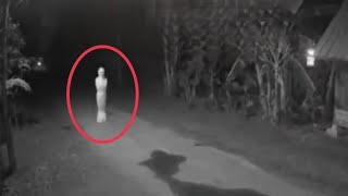 Download lagu POCONG KELILING KAMPUNG TEREKAM CCTV ! 10 PENAMPAKAN HANTU TERJELAS DAN SERAM YANG VIRAL DI INTERNET mp3 Download lagu POCONG KELILING KAMPUNG TEREKAM CCTV ! 10 PENAMPAKAN HANTU TERJELAS DAN SERAM YANG VIRAL DI INTERNET mp3