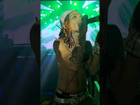 Brandão 085 canta espinafre em Fortaleza #matue #333tour #brandão085