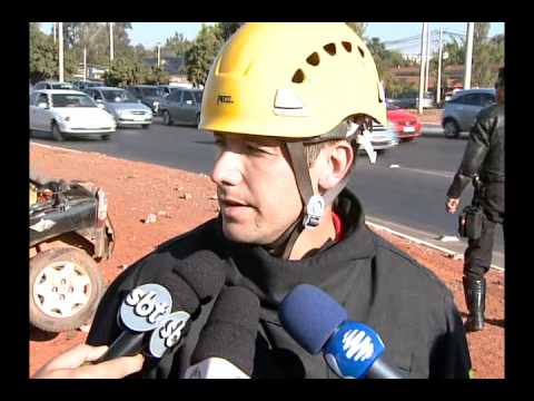 Acidente de Carro Mata uma Mulher - Jornal do SBT Brasília 11/08/2011
