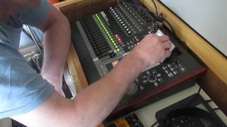 Video thumbnail for korg d3200 drum demo by Graham Byrne