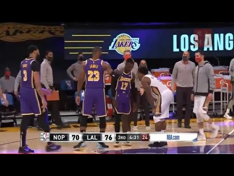 Eric Bledsoe fights Dennis Schröder for telling him: "You too old for this sh!t"