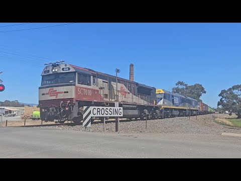 7922V SCT up "Dooen Express" (SCT, EL, EL), Dooen to Melbourne, 1210, 5/12/24, Stawell VIC