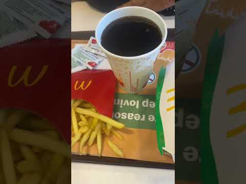 McDonald’s Platter French fries 🍟 Coca-Cola 🥤 Burger 🍔 #shorts #mcdonalds