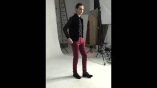 Model fast posing cataloge king  ( male Coco Rocha ) Filip Timotijevic