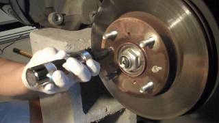 Tutorial: How to uninstall Honda brake rotor screws