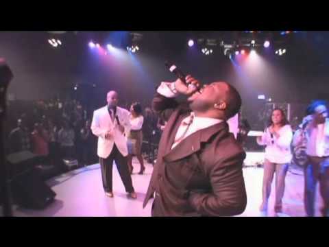 The Blood Ft. Zacardi Cortez - James Fortune & FIYA Live