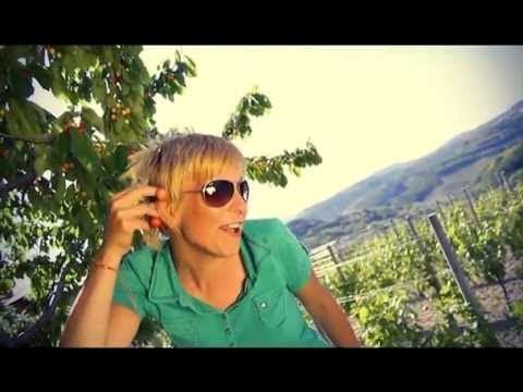 DARE KAURIČ   Zunaj se sonce smeje