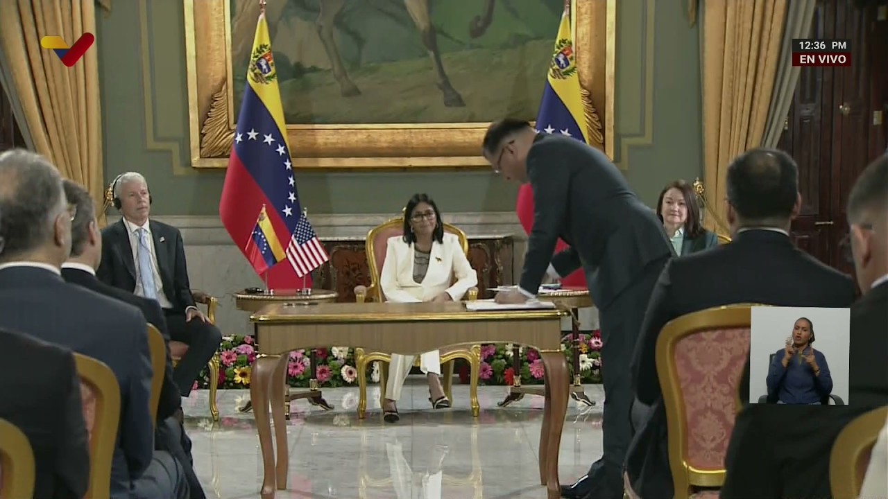 Delcy Rodríguez y Chris Wright (Secretario Energía EE.UU.) firman acuerdos con empresas petroleras