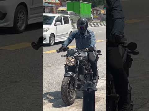 Suzuki SV650 + Leo Vince GP Corsa muffler #suzukimalaysia #sv650 #leovincegpcorsa #leovinceexhaust