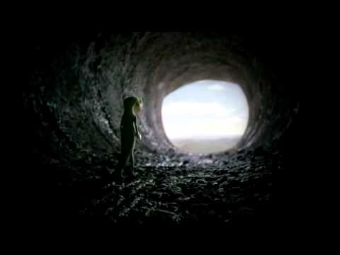 The Gecko at Mount Rushmore   The Gecko's Journey   New GEICO Commercial