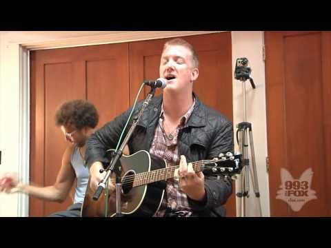 Queens Of The Stone Age - My God Is The Sun (Fox Uninvited Guest)