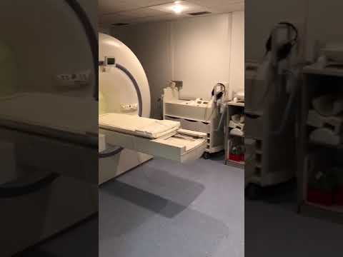Siemens Magnetom Essenza 1.5T MRI Machine