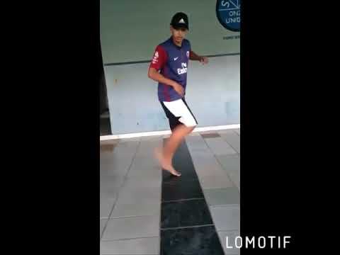 (Mc rahell-vai com o bundão)