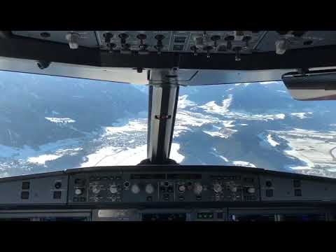 ✈ Amazing jump seat landing into Innsbruck ✈
