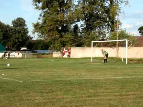 Burza Lipki - Otmęt Krapkowice (25.08.2012) Rzut karny