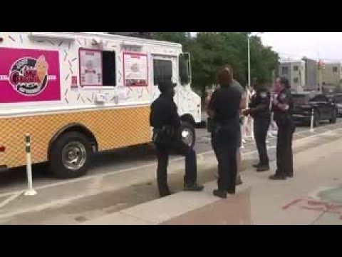 Former Detroit officer parks ice cream truck near store that turned police away