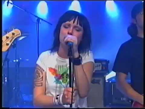 Sara Löfgren - Flickan ovanpå